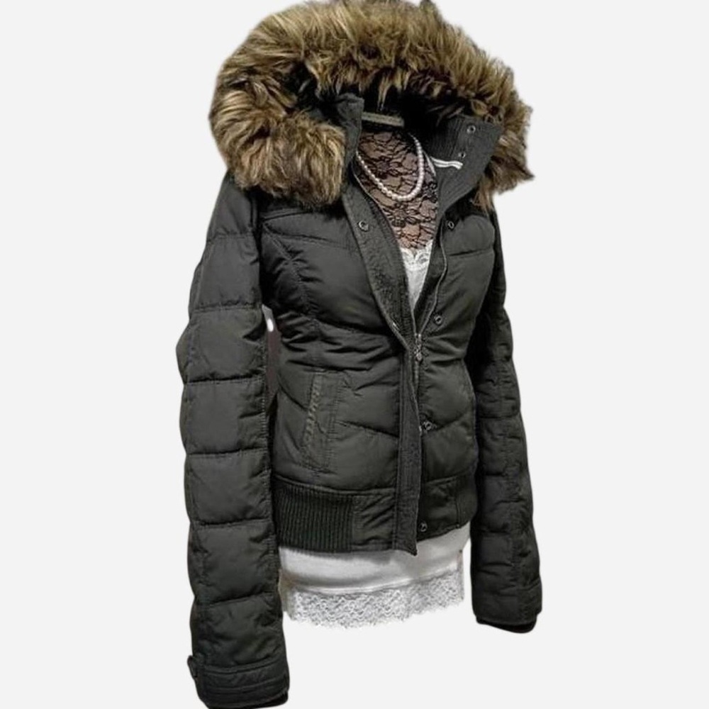 Hollister Co. Women's Khaki and Brown Jacket

Faux-Fur Hooded Puffer Jacket
